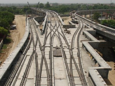 Almost a million fastening systems 336 are installed on the Indian metro network